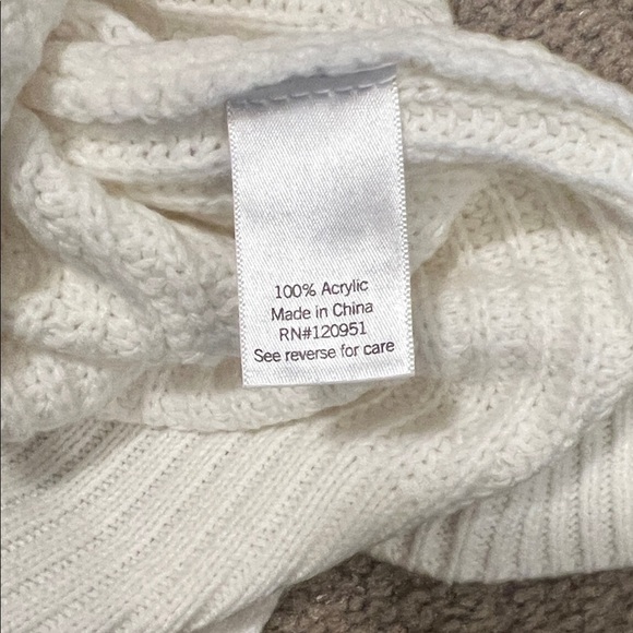 Cream Knit Sweater - Picture 7 of 7